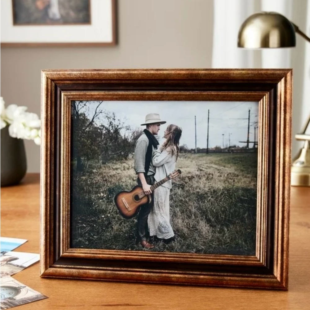STUDIO DECOR Simply Essentials Two-Tone Finish Distressed Picture Frame #1005254